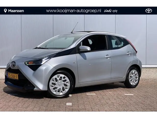 Toyota Aygo 1.0 VVT-i x-play x-shift | Cabrio | Automaat | Camera | Airco | Navigatie