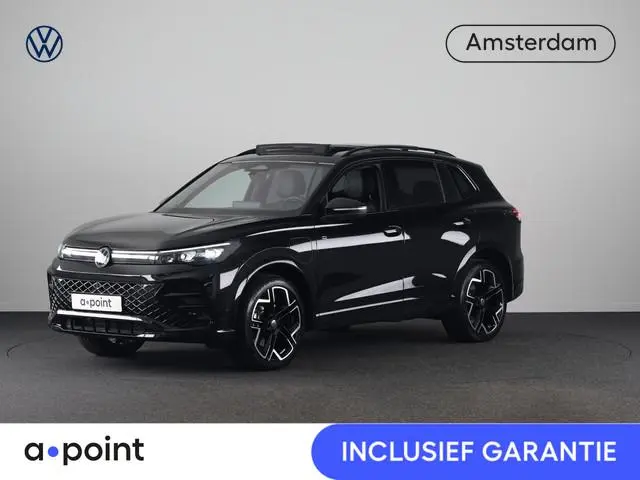 Volkswagen Tiguan 1.5 eHybrid R-Line Edition 272 pk Automaat (DSG) | Verlengde garantie | Navigatie...