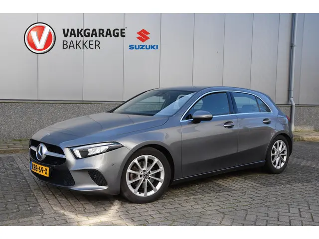 Mercedes-Benz A-klasse 200 Launch Edition | Automaat | trekhaak elektrisch uitklapbaar | stof/ledere...