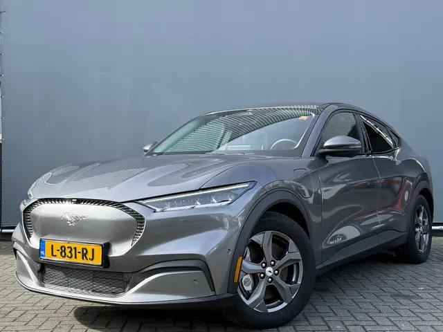 Ford Mustang Mach-E BJR 2021 RWD 75 kWh 259 PK TREKHAAK! | LEDER | STOEL-STUURVERWARMING | 360° CAME...