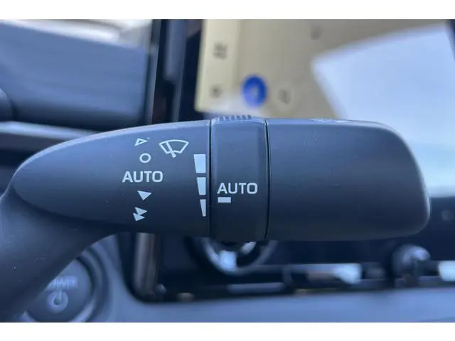 Toyota C-HR+