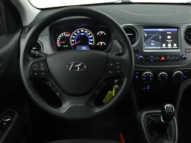 Hyundai i10 1.0i Comfort Smart Pack | Navigatie | Apple carplay | Parkeersen