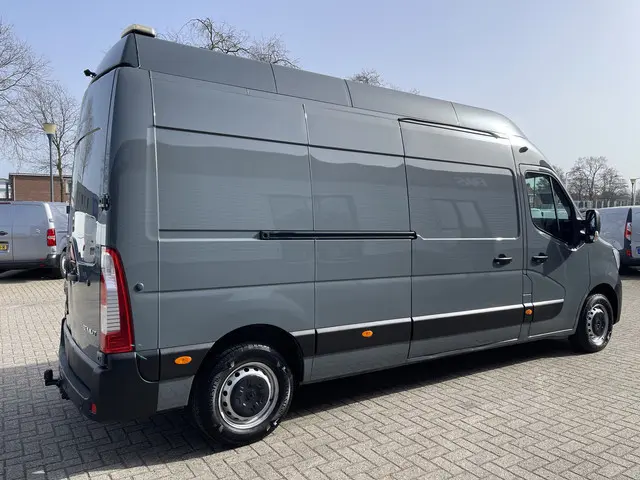 Renault Master T35 2.3 dCi 150pk L3H3 Energy Comfort / vaste prijs rijklaar € 21.950 ex btw / lease...