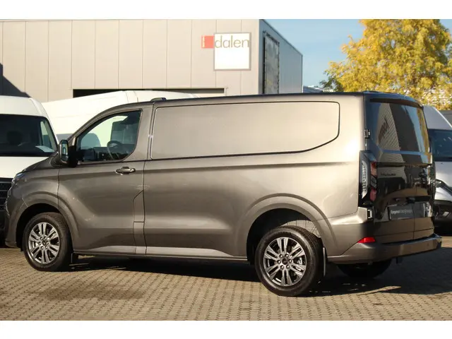 Ford E-Transit Custom