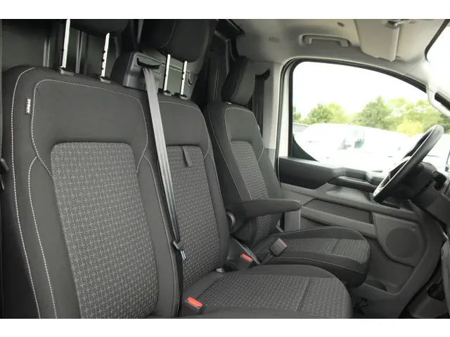 Ford E-Transit Custom