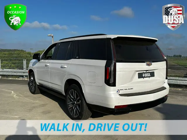 Cadillac Escalade 6.2 V8 | Sport | Luchtvering / Panoramadak / 7 Seats