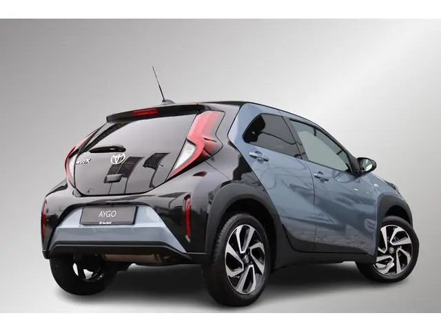 Toyota Aygo X 1.0 VVT-i MT Pulse Limited Stoelverwarming