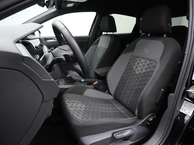 Volkswagen Polo 1.0 TSI 95 pk DSG R-Line | Adaptive Cruise | Navigatie | Parkeersensoren voor/achter...
