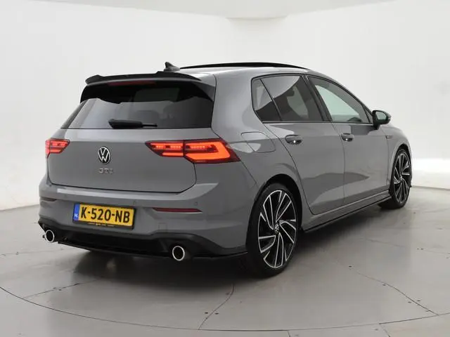 Volkswagen Golf 2.0 TSI GTI 245 PK + PANORAMA | MOONSTONE GREY | SFEERVERL. | CAMERA | ACC | 19 INCH...