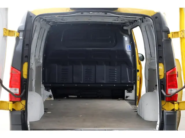 Mercedes-Benz eVito XL Extra Lang 41 kWh Airco/Camera SOH 91,9% 10-2020