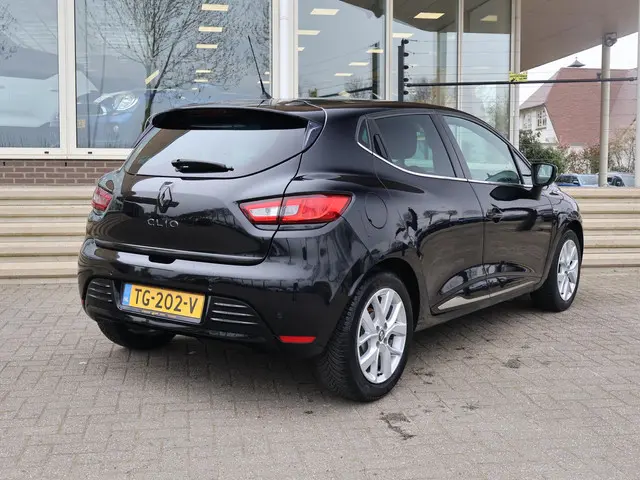 Renault Clio 0.9 TCe LIMITED HATCHBACK + NAVIGATIE | LMV | BASS REFLEX AUDIO | CRUISE CONTROL
