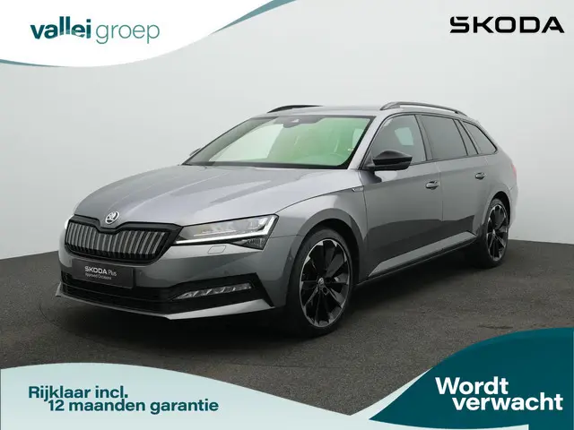 Skoda Superb 1.4 TSI iV 218 pk Sportline | Trekhaak | Geheugenstoelen | Navigatie Columbus | Adaptie...