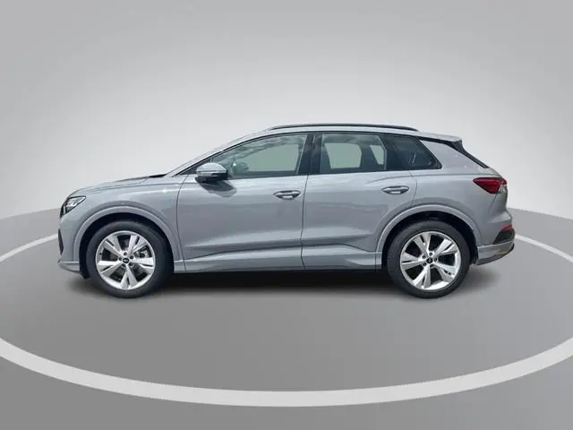 Audi Q4 e-tron Advanced edition e-tron 45 quattro 286 PK · Comfortpakket · Assistentiepakket plus ·...
