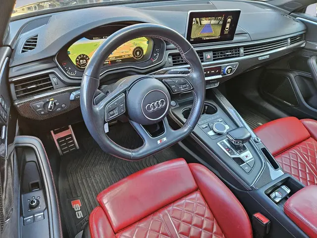 Audi S5