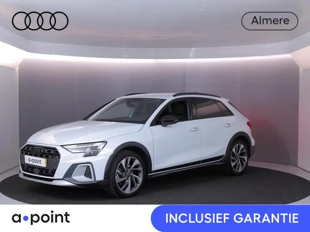Audi A3 allstreet 35 TFSI Advanced edition 150pk | Elektrisch verstelbare voorstoel | 18 inch Lichtm...