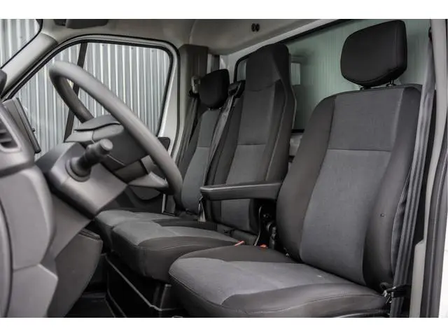 Nissan Interstar