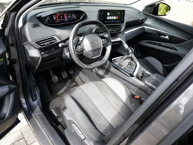 Peugeot 3008 1.2 PureTech Blue Lease Active 1e-Eig. & Keurig-Onderh. BOVAG-Garantie. NL-Auto.