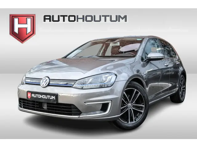 Volkswagen e-Golf Warmtepomp, Leder, ACC, Achteruitrijcamera