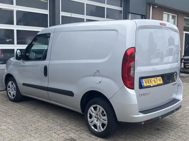 Fiat Doblò Cargo 1.3 MJ L1H1 SX Marge Btw en Bpm vrij Airco Cruise controle Navigatie Tussenschot Pa...