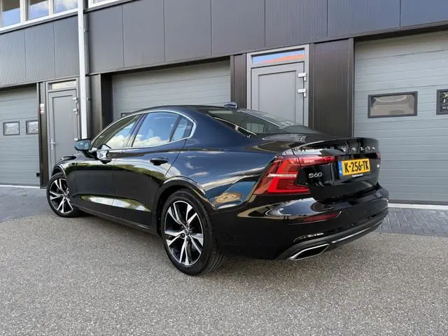 Volvo S60 2.0 B4 Inscription Nieuwe HV Accu, Keyless, Camera, Enz...