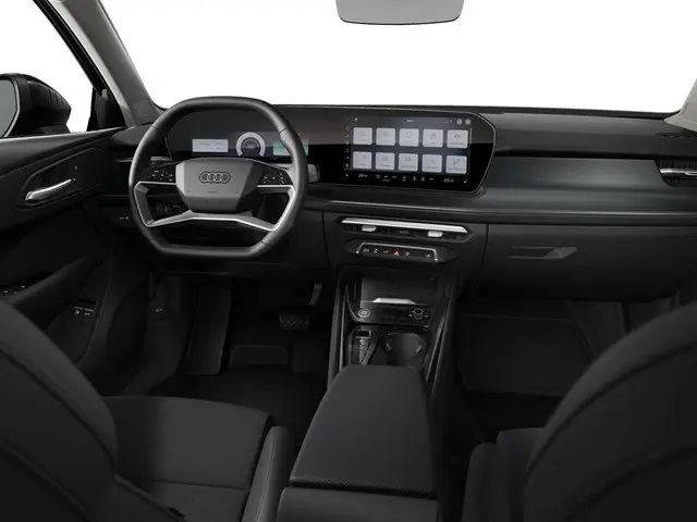 Audi Q3 1.5 200kW e-hybrid Advanced edition 272 pk Privacy glas · 19" LM Velgen · Exterieur in carro...