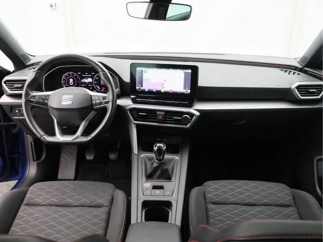SEAT Leon Sportstourer 1.5 TSI FR Business Intense/ lage km!