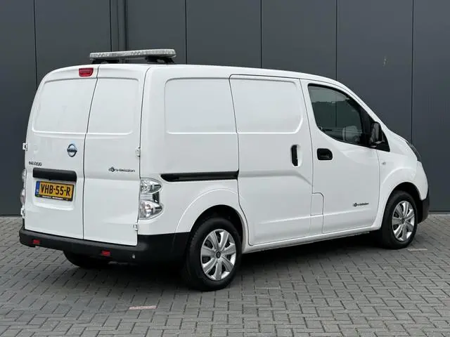 Nissan e-NV200 40 kWh / FULL ELECTRIC / 1e EIG. / 24.371 KM / AIRCO / CRUISE / CAMERA / INRICHTING