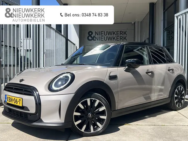MINI Mini 1.5 Cooper MINI Yours | AUTOMAAT | LEDER | CAMERA | CARPLAY/ANDROID | NAVI | CRUISE CONTRO...