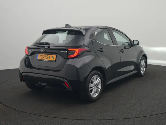 Mazda 2 Hybrid