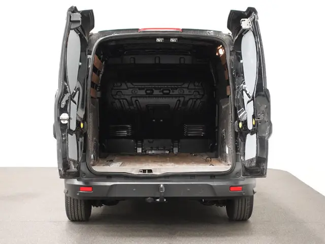 Ford Transit Connect 1.5 Automaat L2 Trend Navigatie Airco Parkeersensoren Cruise Control Camera