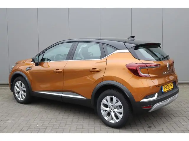 Renault Captur 1.0 TCe 90PK Intens Gr.-navigatie/Stoel-stuurverwarming/Camera/Navigatie/Parkeerhulp