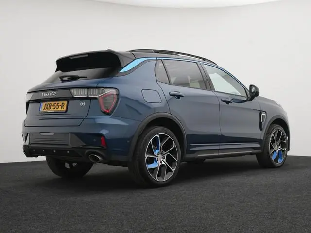 Lynk & Co 01 1.5 | Panoramadak | 360 Camera |