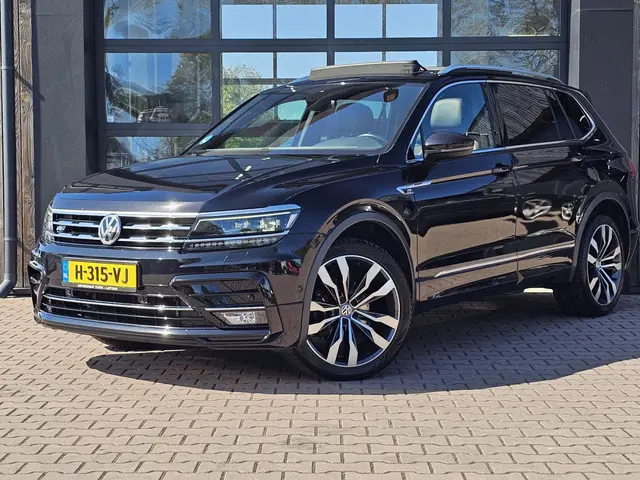 Volkswagen Tiguan Allspace 1.5 TSI Highline Business R-line 7p. | LED | Pano | Trekhaak | Leder | St...