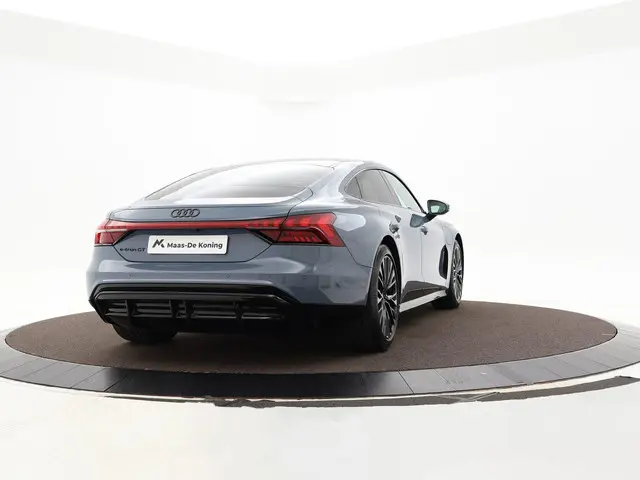 Audi e-tron GT quattro 503 PK · B&O Premium 3D · Elektr. voorst. geheugen best. · Optiekpakket zwart...