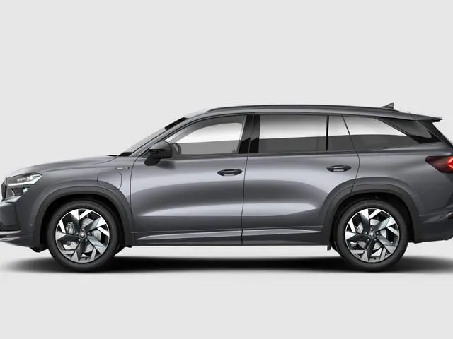 Škoda Kodiaq Sportline Business 1.5 TSI PHEV 150 kW / 204 PK | 19'' velgen | Trekhaak wegklapbaar |...