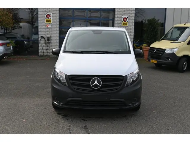 Mercedes-Benz eVito 112 L2 261km WLTP 66 kWh Snellader, Camera, Achterdeuren, Apple Carplay/Android...