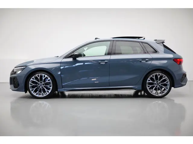 Audi RS3 Sportback 2.5 TFSI quattro |Pano|HUD|Adaptive|B&O|