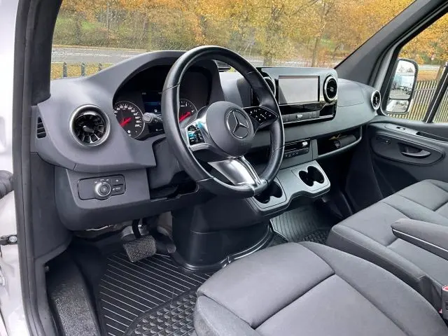 Mercedes-Benz Sprinter 317  L2H2 RWD 3.5T AHK Stoelverw. Voorruitverw. | Leder