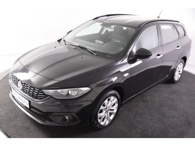 Fiat Tipo Stationwagon 1.6 MultiJet 16v Business Automaat *Navigatie*Stoelverwarming*