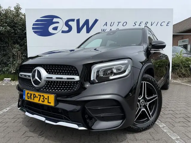 Mercedes-Benz GLB 200 Business Solution AMG | Trekhaak | Ambient Light | MBUX | 19 inch