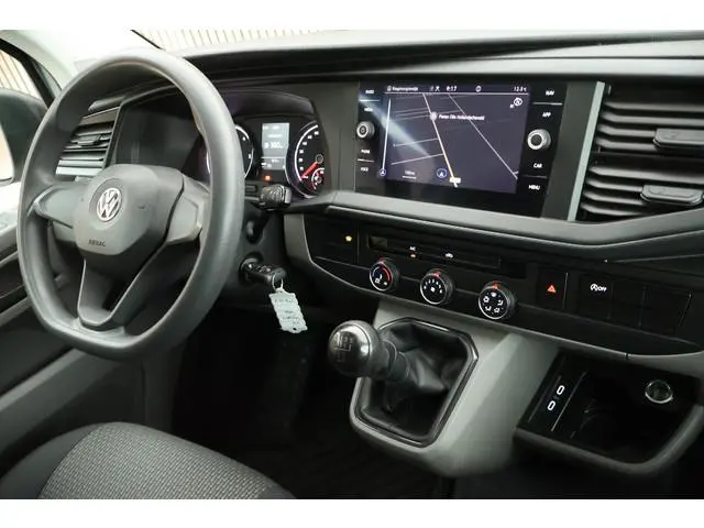 Volkswagen Transporter 2.0 TDI 110pk L1H1 Bijrijdersbank Navigatie Airco Cruise Control