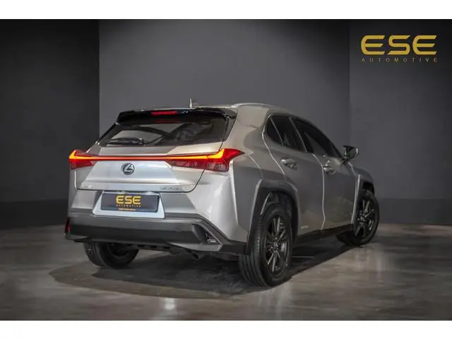 Lexus UX 250h Luxury Line | Carplay | Camera | Adaptive Cruise | Led | Navigatie