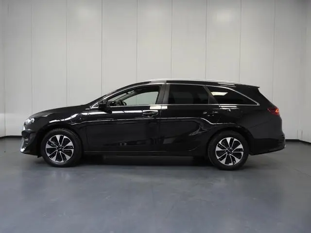 Kia Ceed Sportswagon 1.6 GDI PHEV Plug-In DynamicLine NAVI-APP/CAMERA/LED/16"LMV!