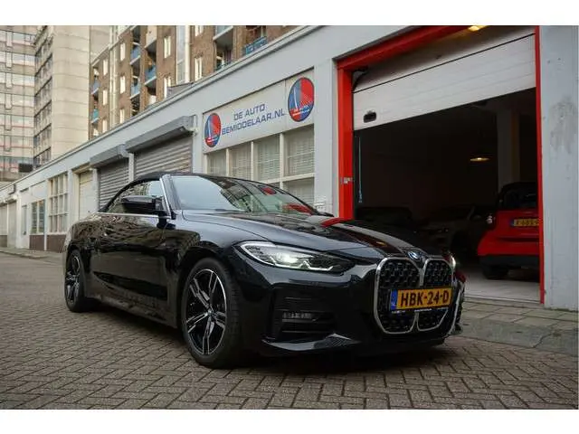 BMW 4-serie Cabrio 420i High Executive 3x M-SPORT (Exterieur/ Interieur/ Onderstel) | BMW Garantie 12/2026 | Black on Black | Nieuwstaat | Keyless | Led | Apple | Memory | Virtual Cockpit | Sfeerverlichting