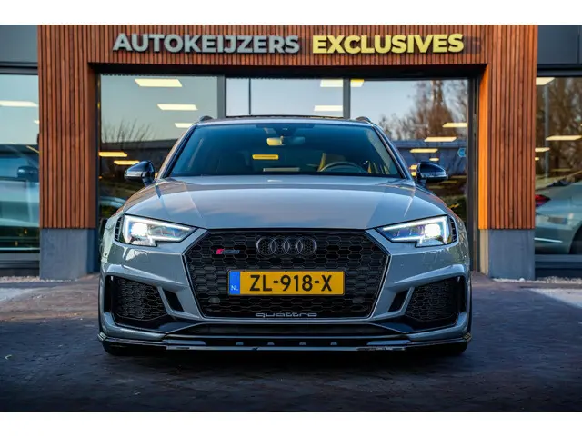 Audi A4 Avant 2.9 TFSI RS 4 quattro Panoramadak Keramisch B&O Leer Cruise Camera CarPlay RS4