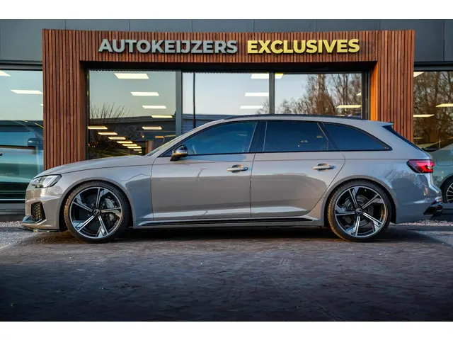 Audi RS4