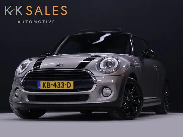 MINI Mini 1.5 Cooper Chili Serious Business JCW [SCHUIFDAK, HARMAN/KARDON, HEAD-UP, STOELVERWARMING,...