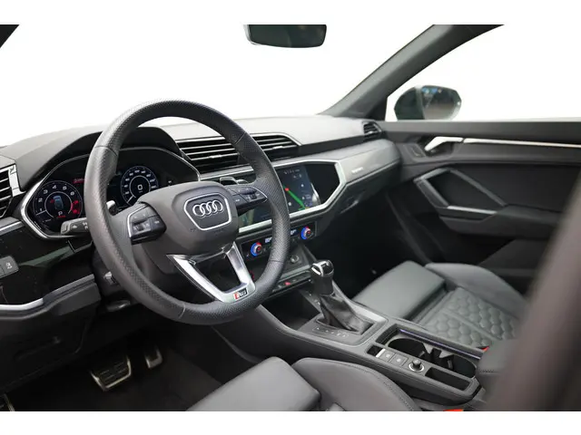 Audi RSQ3