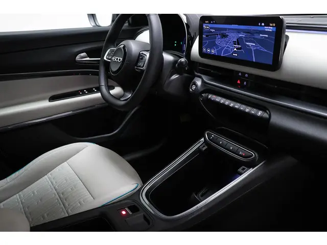 Fiat 600 1.2 Hybrid La Prima | MASSAGE | NAVIGATIE | DAB | APPLE | CAMERA