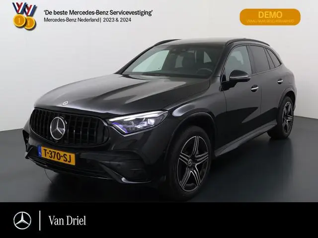 Mercedes-Benz GLC-klasse GLC 300 e 4MATIC AMG Line Night | Panorama Keyless Rijassistentie Leder